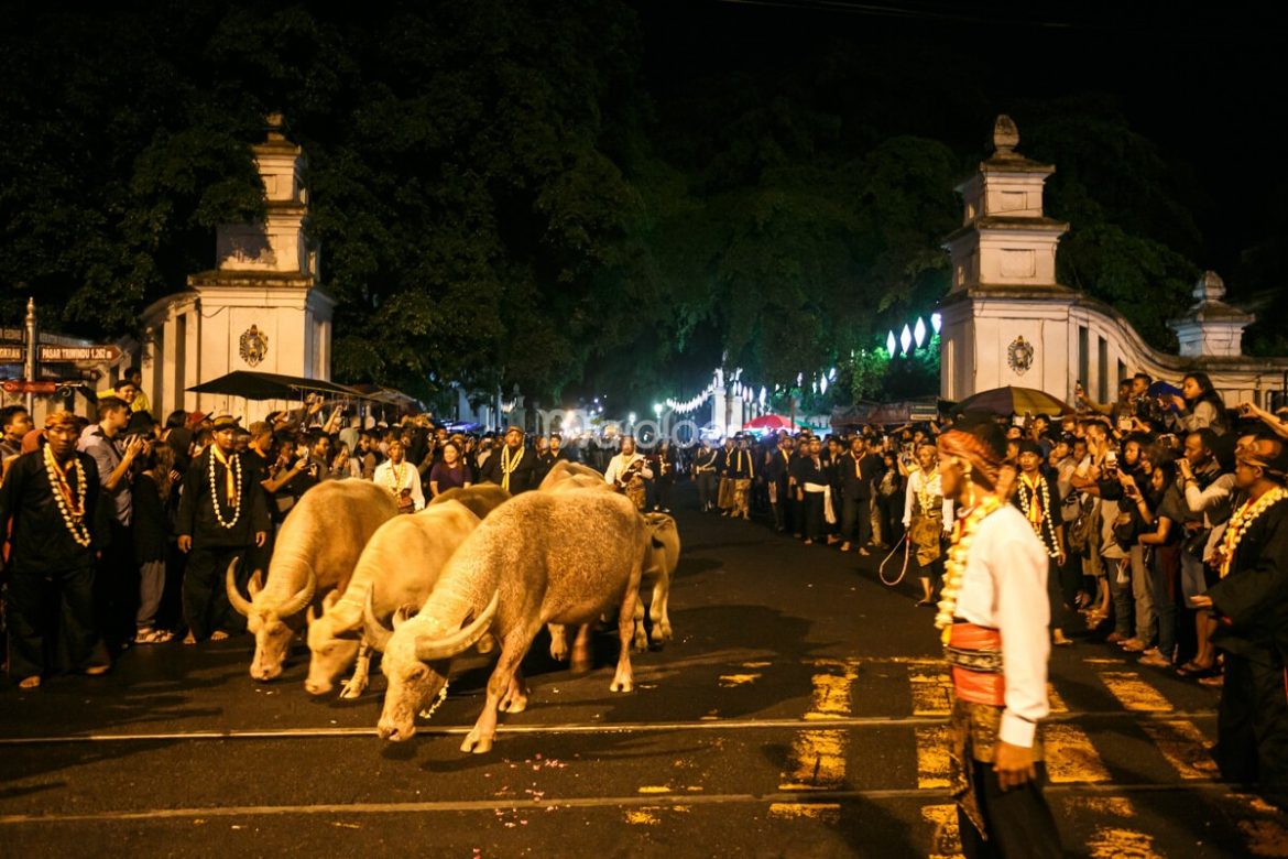 Mengintip Kesakralan Satu Suro di Mata Etnis Jawa 