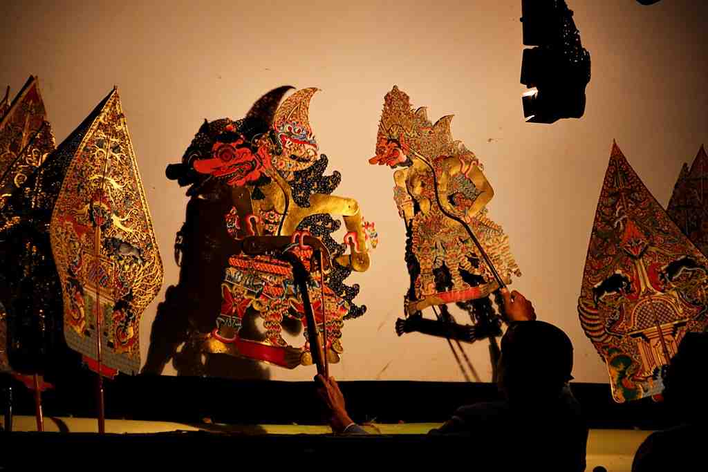 Wayang Kulit, Seni Budaya Khas Tanah Jawa   